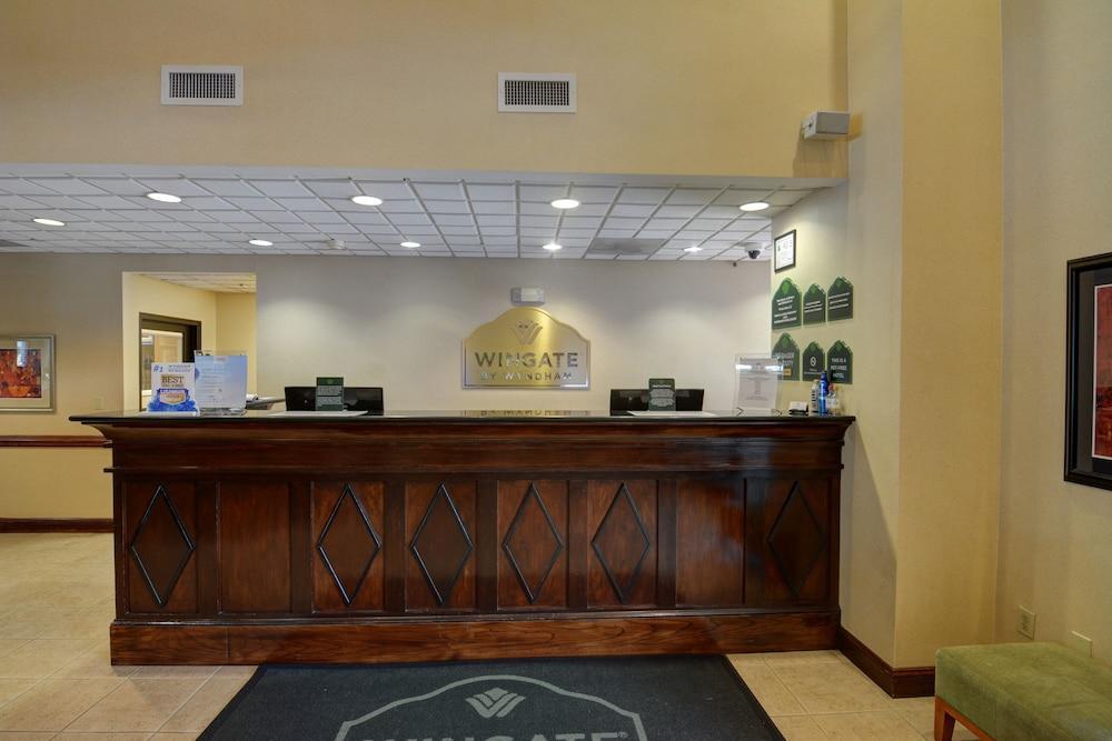 Spark By Hilton Charlotte Tyvola I-77 Luaran gambar