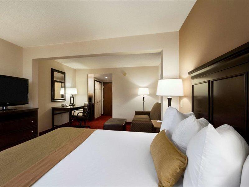 Spark By Hilton Charlotte Tyvola I-77 Luaran gambar