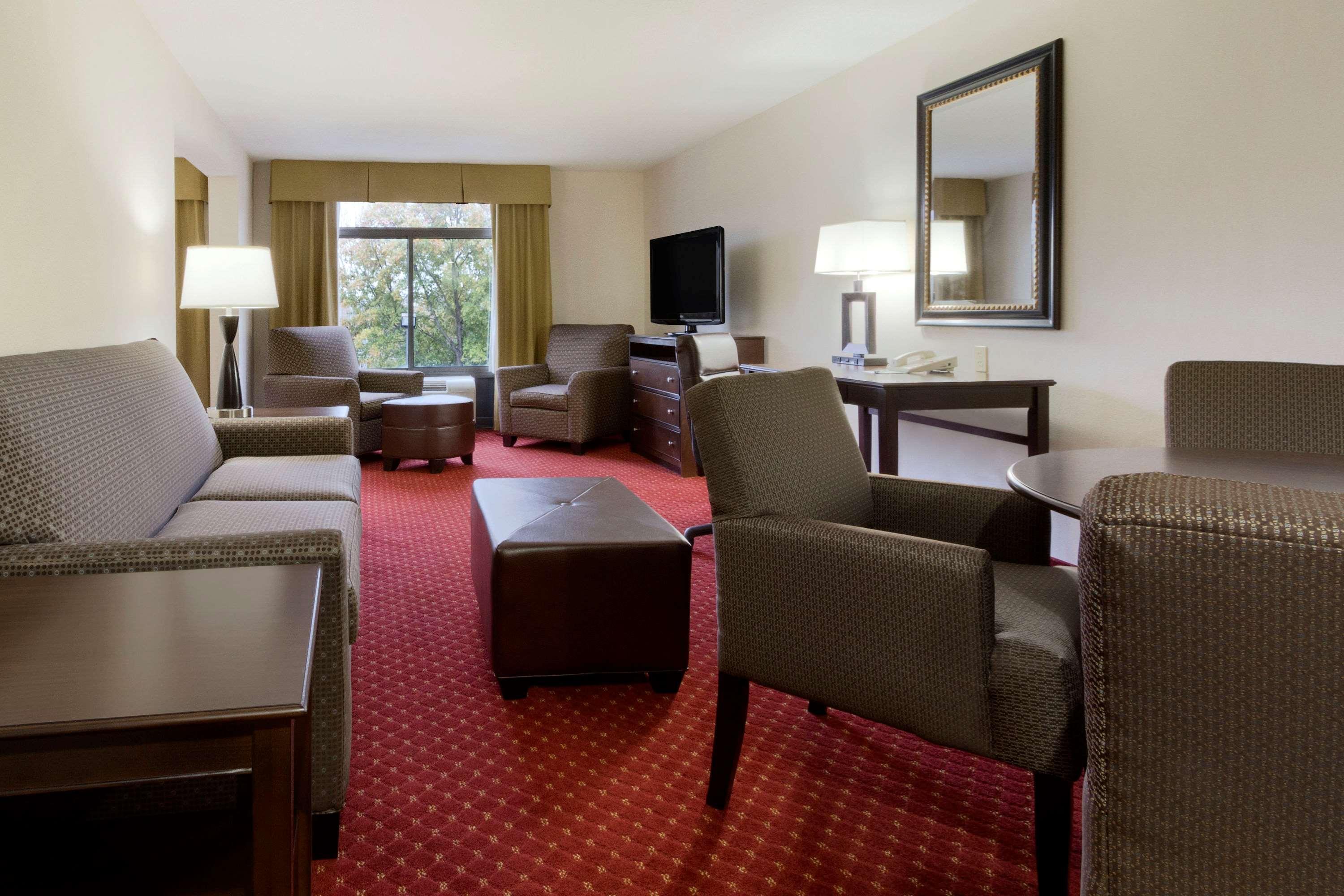 Spark By Hilton Charlotte Tyvola I-77 Luaran gambar
