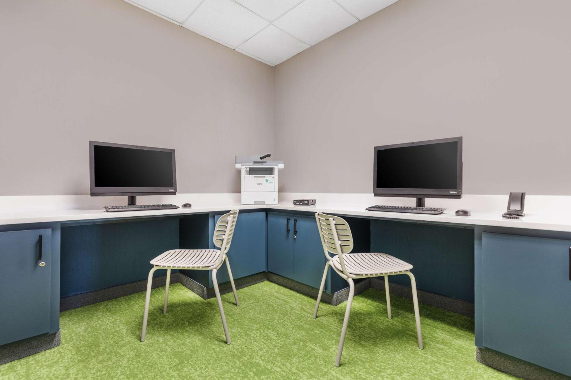 Spark By Hilton Charlotte Tyvola I-77 Luaran gambar
