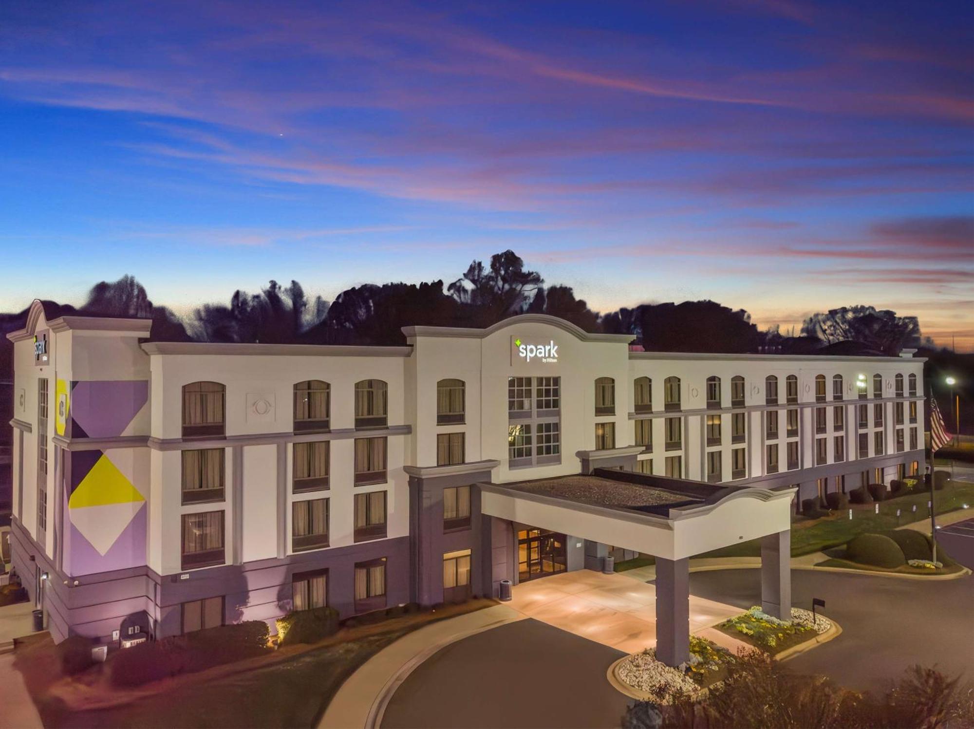 Spark By Hilton Charlotte Tyvola I-77 Luaran gambar