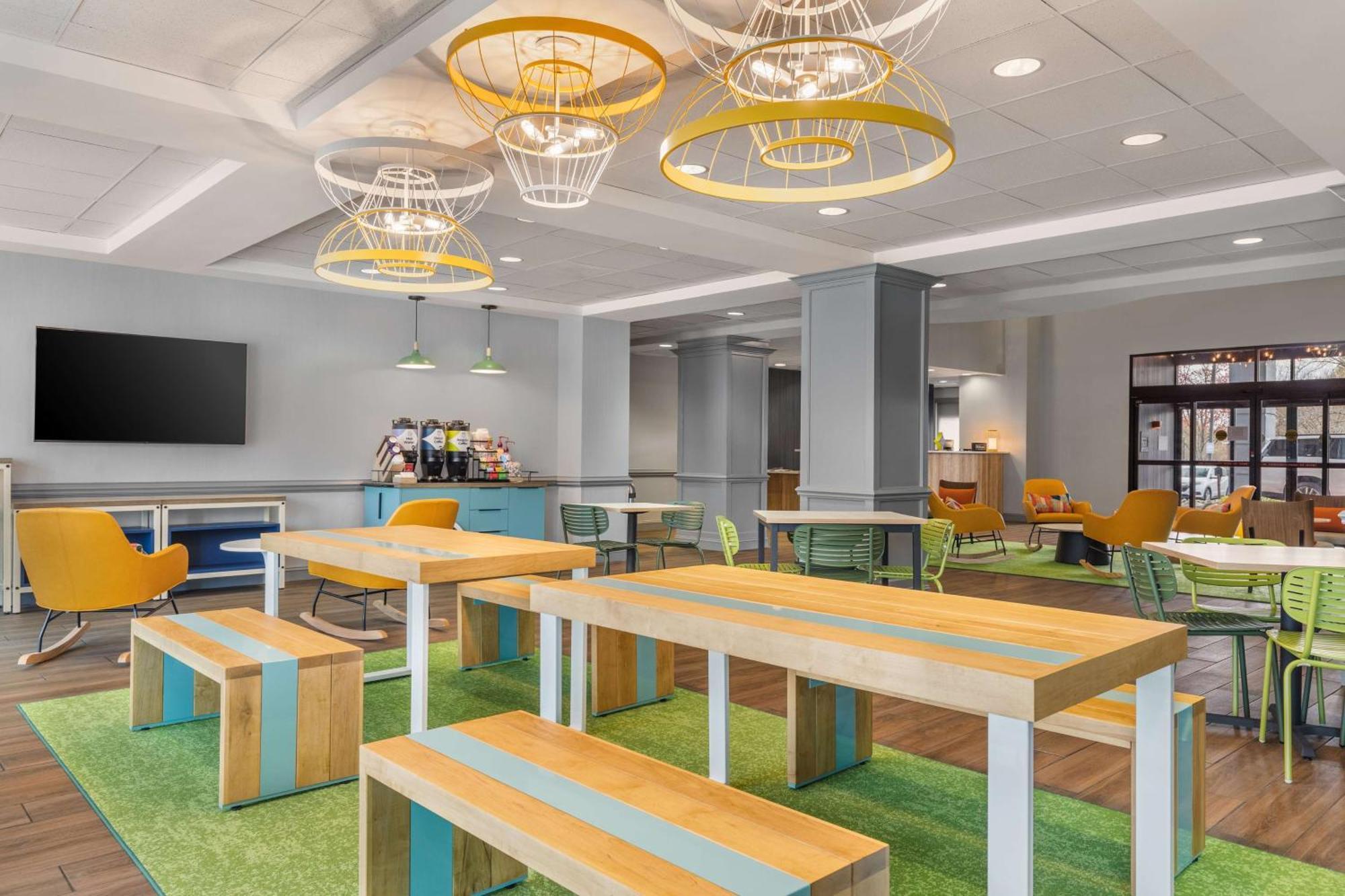 Spark By Hilton Charlotte Tyvola I-77 Luaran gambar