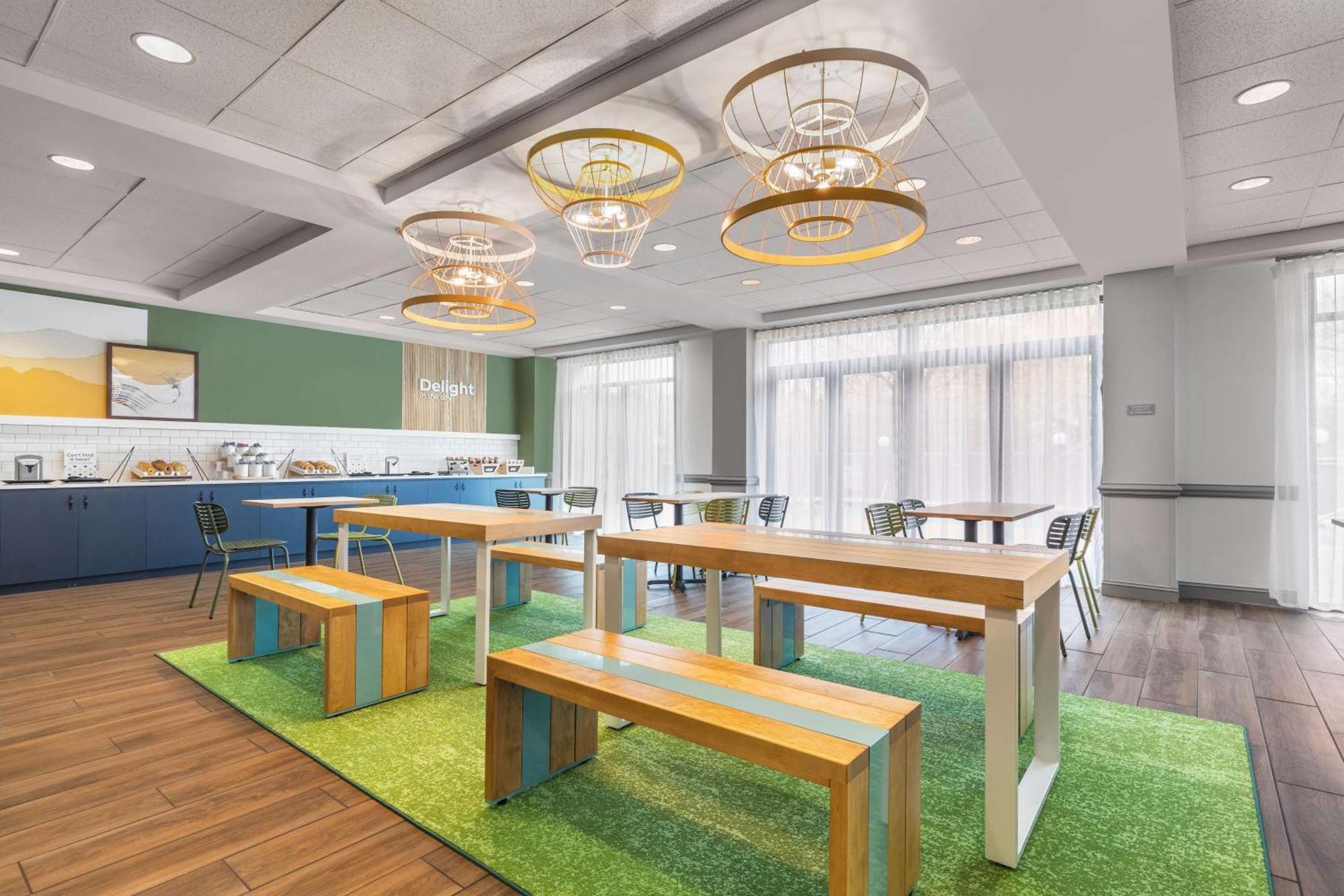 Spark By Hilton Charlotte Tyvola I-77 Luaran gambar