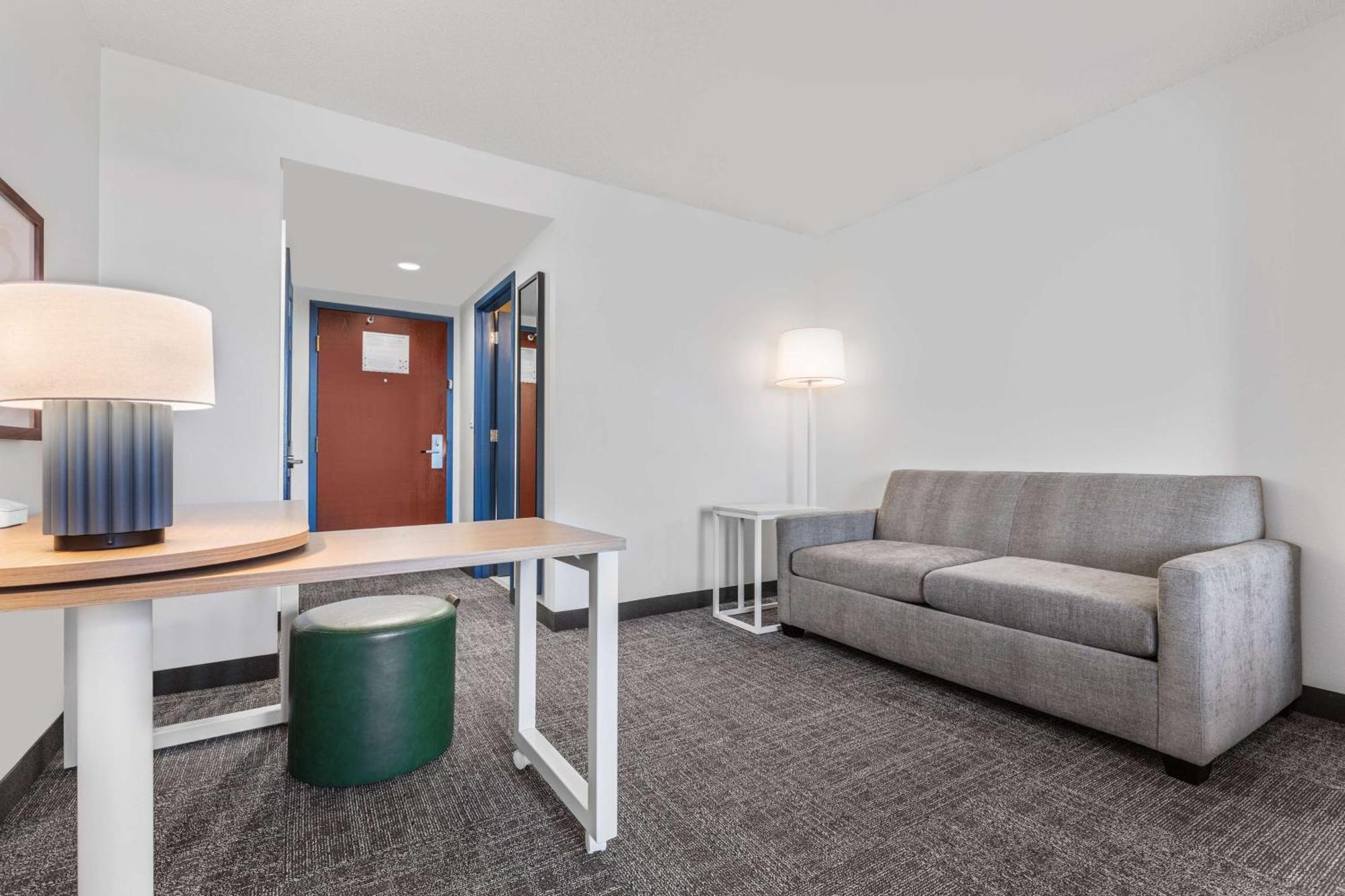 Spark By Hilton Charlotte Tyvola I-77 Luaran gambar