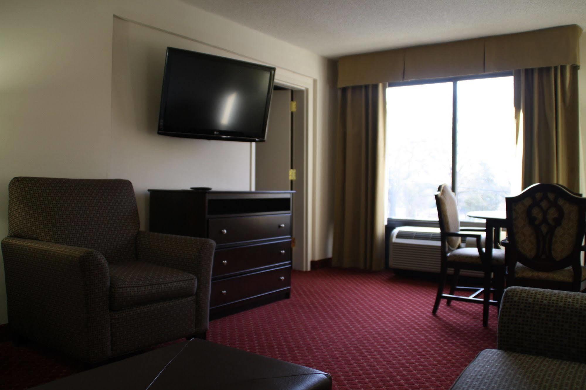 Spark By Hilton Charlotte Tyvola I-77 Luaran gambar