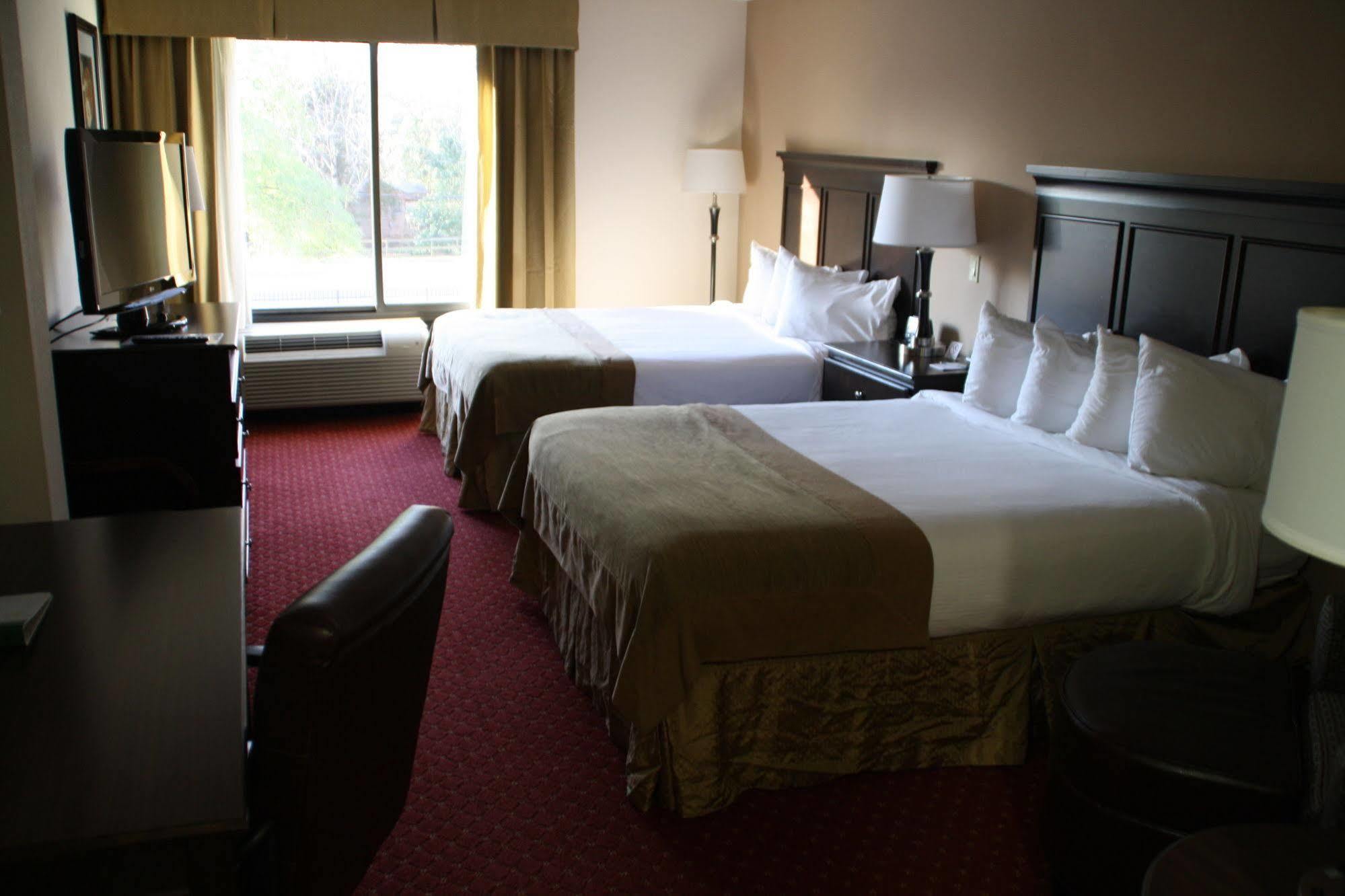 Spark By Hilton Charlotte Tyvola I-77 Luaran gambar